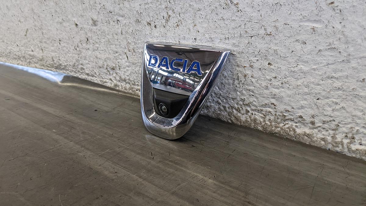 Dacia Spring Rückfahrkamera Kamera hinten Logo Heckklappe
