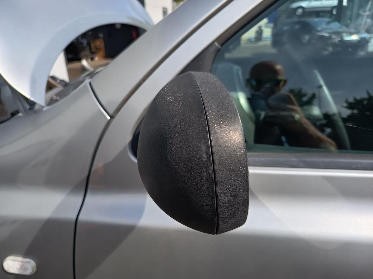 Nissan Micra K12 original Aussenspiegel links manuell unlackiert Bj 2006