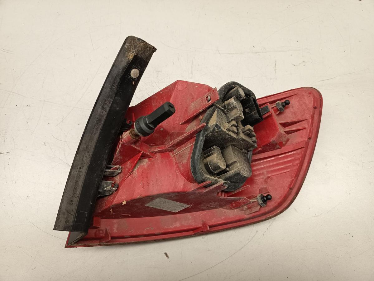 Audi A6 4F Kombi original R&uuml;ckleuchte links aussen LED Baujahr 2006