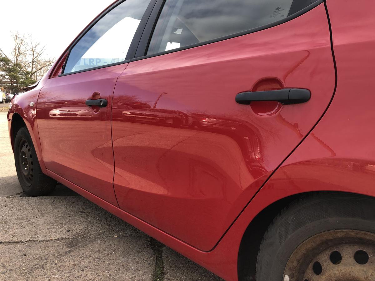 Hyundai i30 FD T&uuml;r hinten links Fondt&uuml;r 5 t&uuml;rer Roh JA Shine Red Produktion CZ