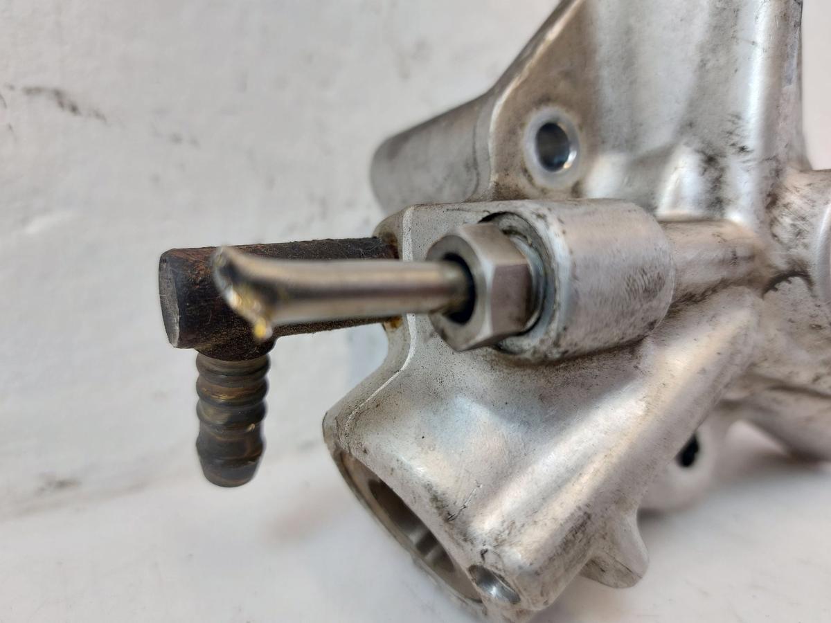 VW Golf 4 Bora 1J Kraftstoffpumpe Benzinpumpe Hochdruckpumpe Bosch 81kw BAD