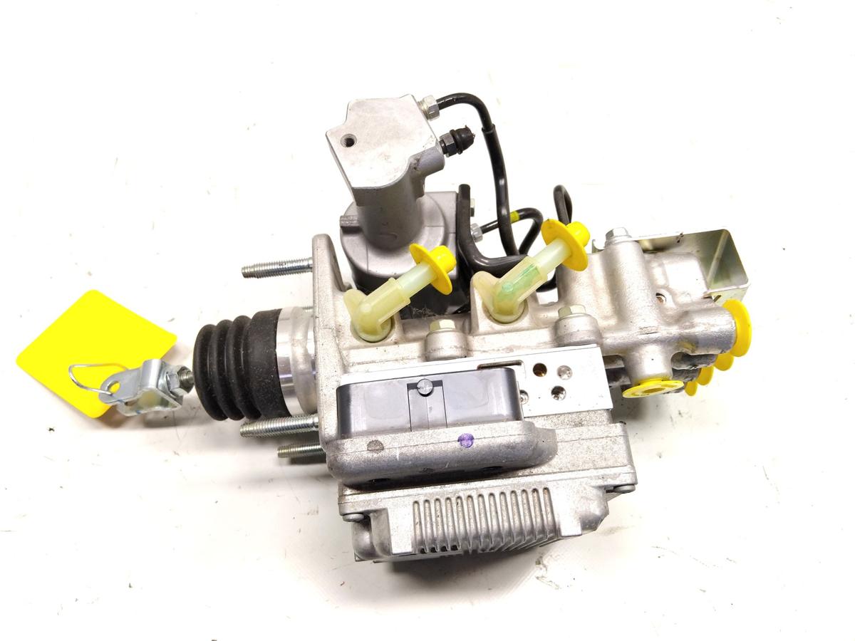 Toyota Yaris 3 Hybrid XP13 Phase 3 original Bremsaggregat ABS Block Bj.2020