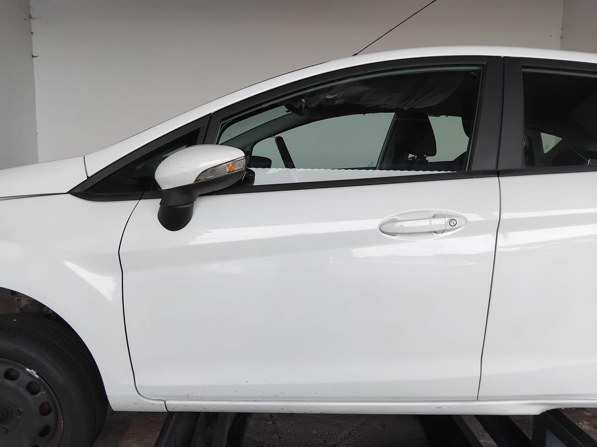 Ford Fiesta JA8 CCN T&uuml;r vorn links Fahrert&uuml;r 5-t&uuml;rig frostwei&szlig; BJ2016