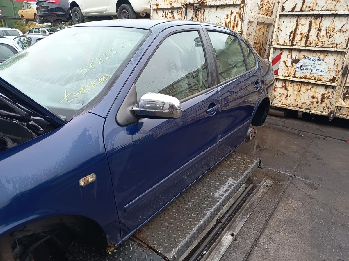 Seat Toledo 1M original Tür vorn links Fahrer B5N Indigoblau Bj 2000