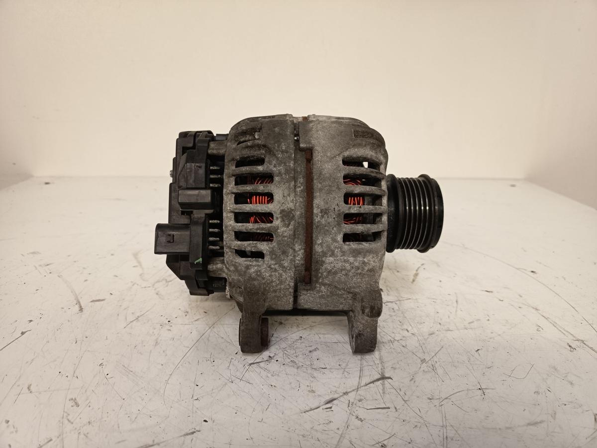 VW Golf V orig Lichtmaschine Generator 1,6l 75KW Benzin 140A Bj 2004 /