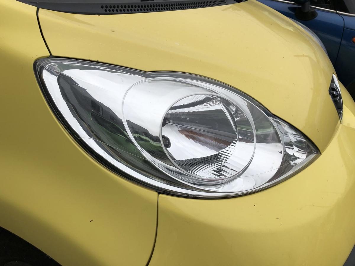 Peugeot 107 Typ P Scheinwerfer rechts Hauptscheinwerfer Halogen Valeo