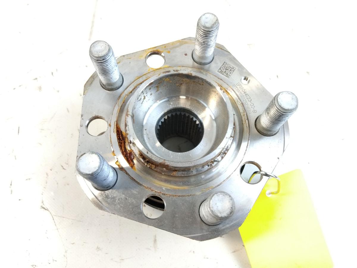 Tesla Model Y original Radnabe mit Radlager 1044123-00-B Bj.2022