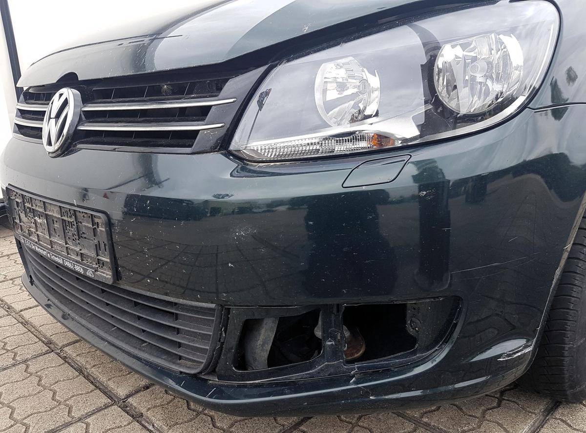 VW Touran 1T3 Sto&szlig;stange Sto&szlig;f&auml;nger vorn in LD6W Veneziengr&uuml;n Bj2013 f&uuml;r SWRA
