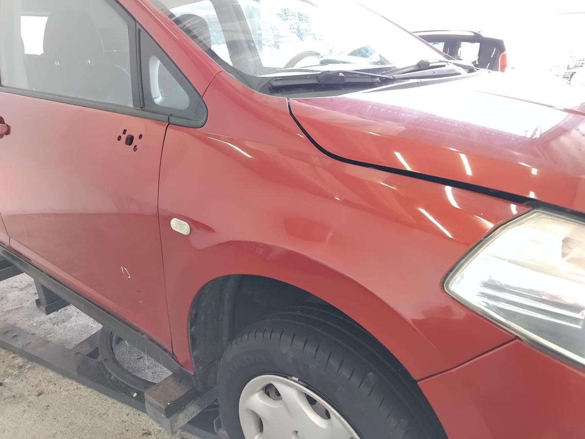 Nissan Tiida C11 original Kotfl&uuml;gel rechts NAC New Red Metallic BJ2009