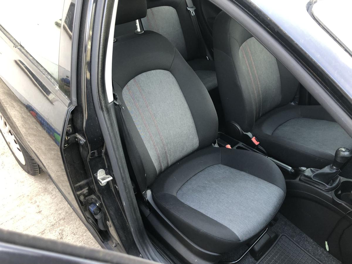 Fiat Punto EVO 199 Sitz vorn rechts Beifahrersitz nur 5 t&uuml;rig ab 2012 Stoffsitz