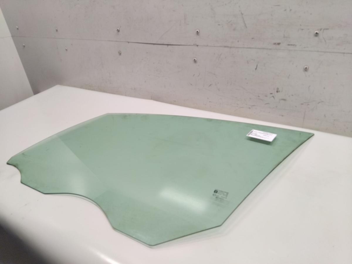 Opel Meriva B original T&uuml;rscheibe vorn links gr&uuml;ncolor BJ2013