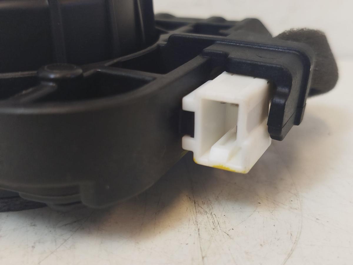 Hyundai i30 PD Mild Hybrid Lautsprecher Hocht&ouml;ner Box OEM