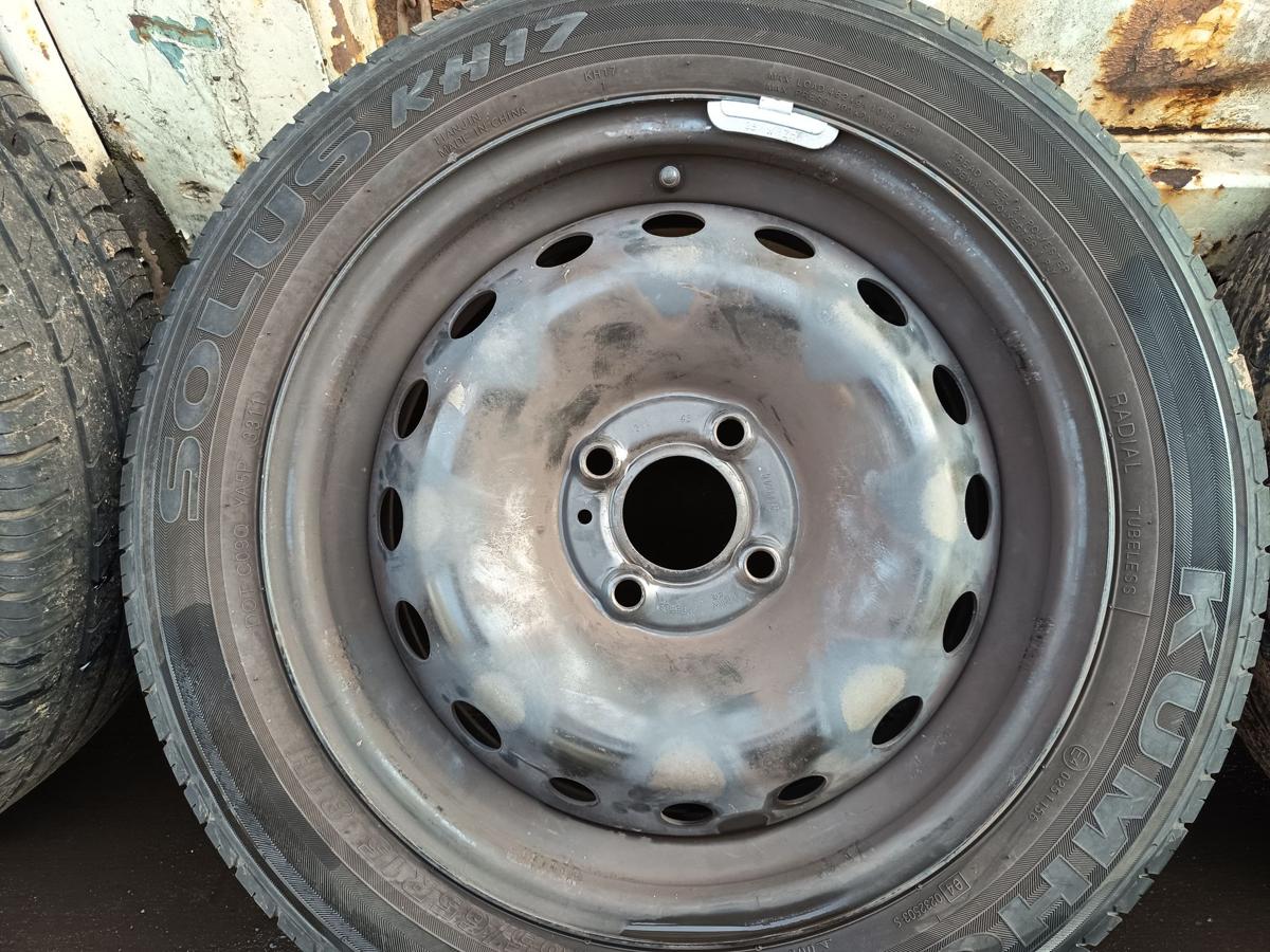 Renault Clio III original Satz Stahlfelgen 5,5x15 ET43 OHNE Reifen Bj 2006