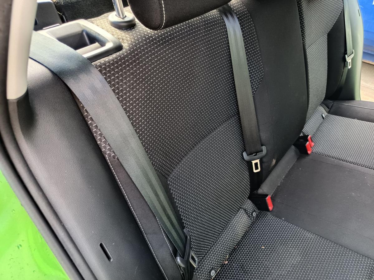 Skoda Rapid Spaceback original R&uuml;cksitzbank geteilt Stoff anthrazit Bj 2015