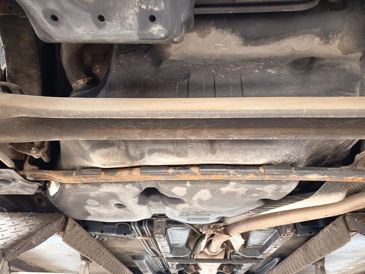 Toyota Auris E15 original Tank Kraftstoffbeh&auml;lter 1,6l 97kW Benzin Bj 2011