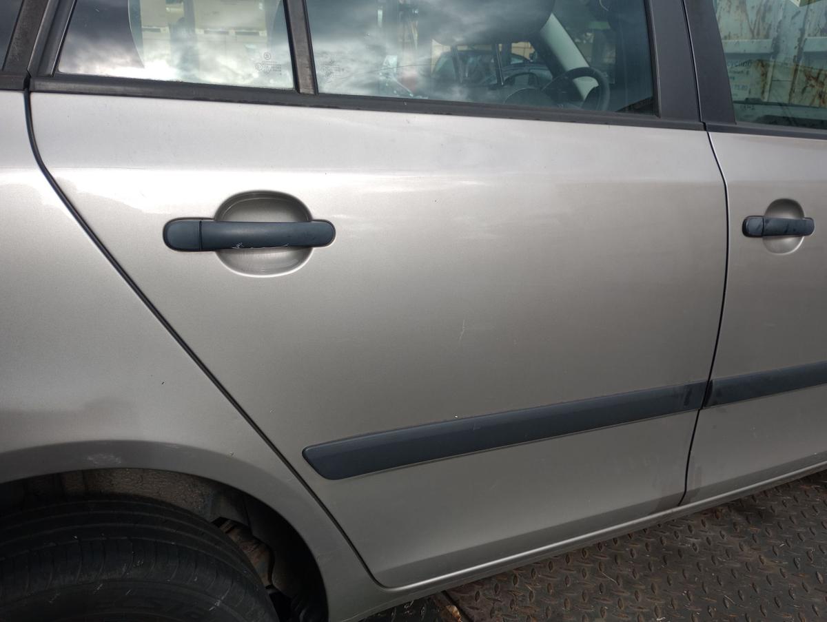 Skoda Fabia II Kombi original Tür hinten rechts (Roh) F8H Beige Bj 2010
