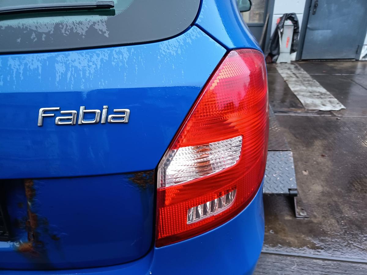 Skoda Fabia II 5J original R&uuml;ckleuchte rechts Heck/Schluss/Licht Bj 2008