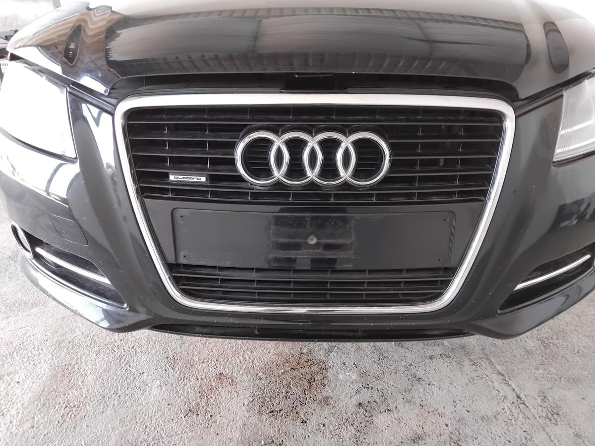 Audi A3 8P 2.Facelift original Stoßstange Stossfänger vorn LY9B 3-türig BJ2010