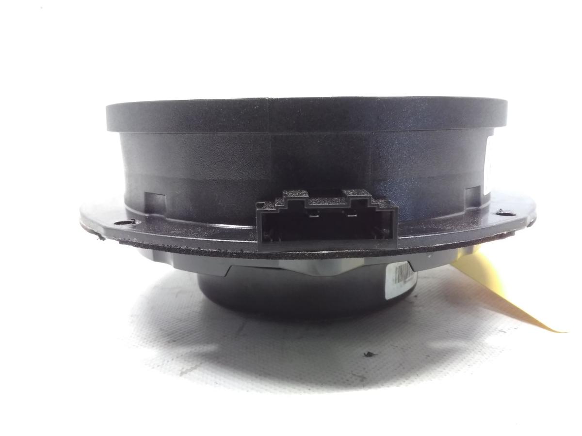 VW Golf 6 original Lautsprecher hinten rechts Tiefton Dynaudio 5K0035453 BJ2012