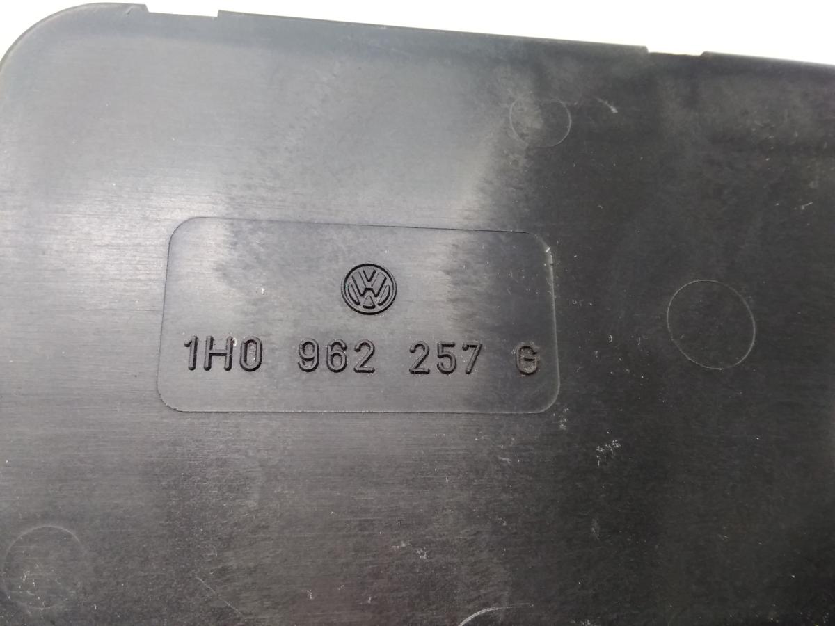 VW Golf 3 Cabrio original Pumpe Zentralverriegelung 1H0962257G Hella BJ1999