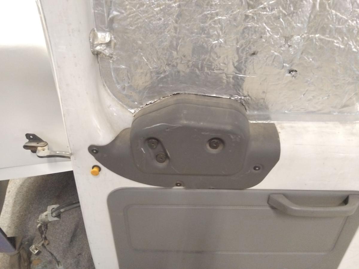 Ford Transit 6 TT9 Heckfl&uuml;gelt&uuml;r Heckt&uuml;r links Bus Mittelhochdach BJ2013 weiss