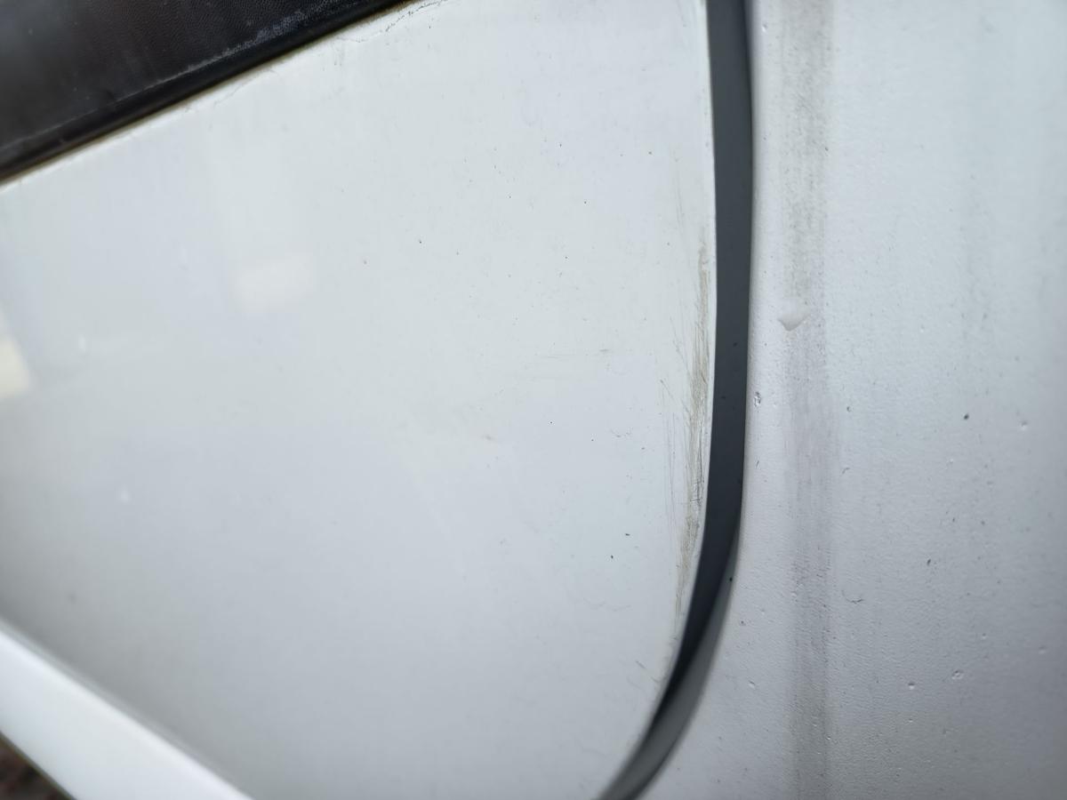 Renault Twingo II original T&uuml;r links Fahrer 369 Arktiswei&szlig; Bj 2009