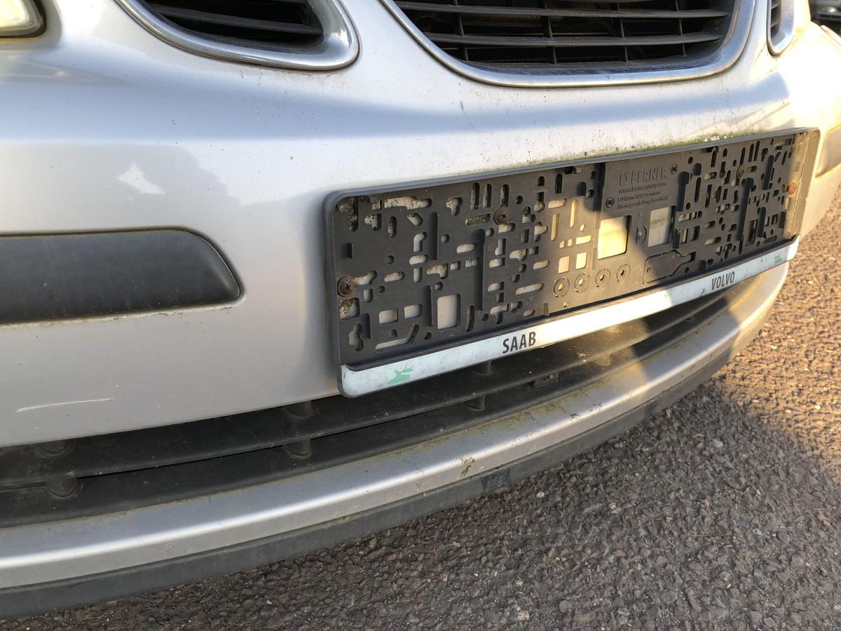 Saab 9-3 Typ YS3F Stossf&auml;nger vorne NSW Bumper Stosstange silber