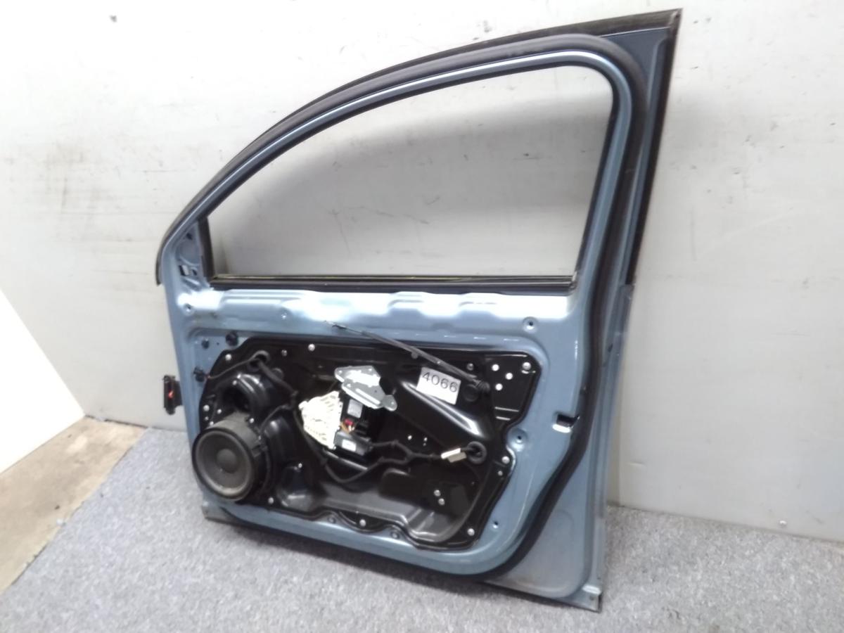 VW Passat 3C T&uuml;r vorn rechts Beifahrert&uuml;r arcticbluesilver LB5M BJ2005