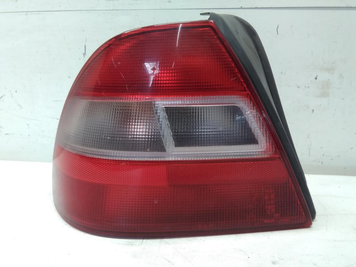 Honda Civic MB2 orig.Rückleuchte Heckleuchte links 5trg. Fließheck Facelift BJ98