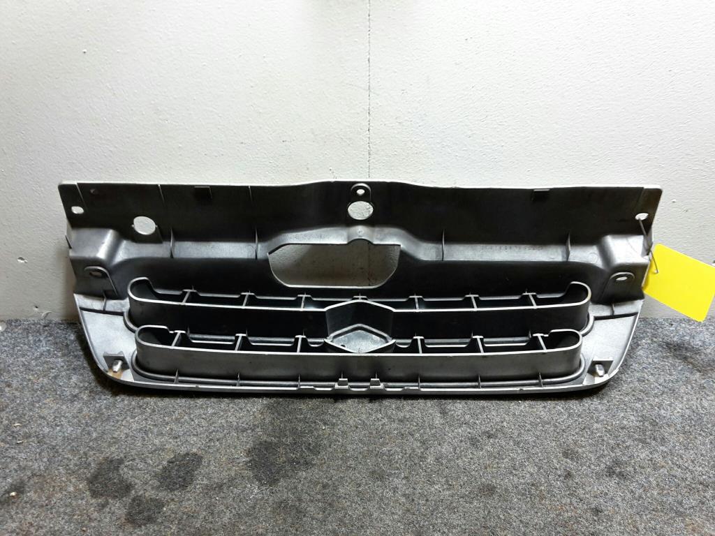 Suzuki Baleno BJ 1997 Kühlergrill Grill Frontgrill Grau 95-99