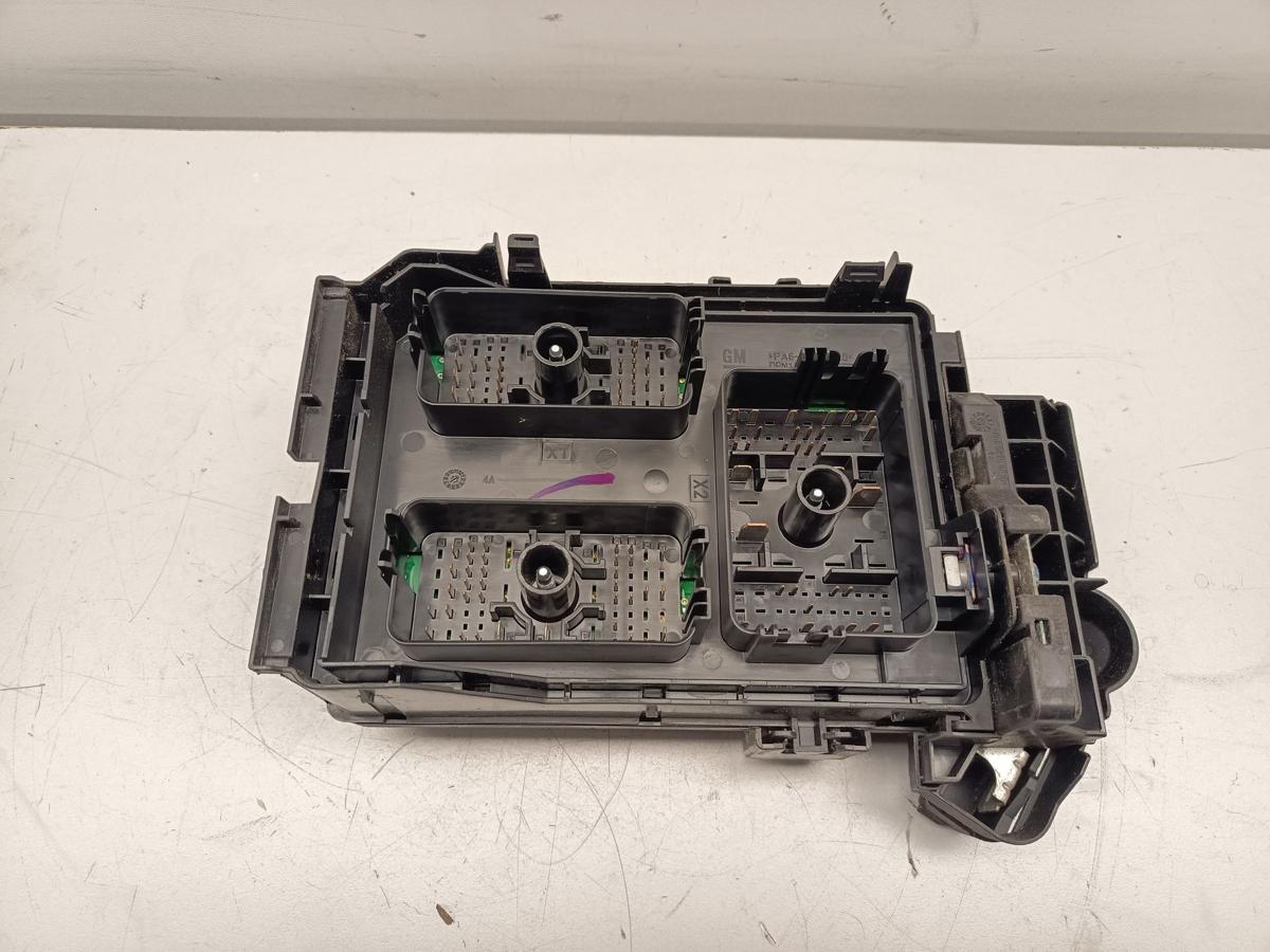 Opel Astra K orig Steuerger&auml;t Sicherungskasten Zentralelektrik 13584698 Bj 18