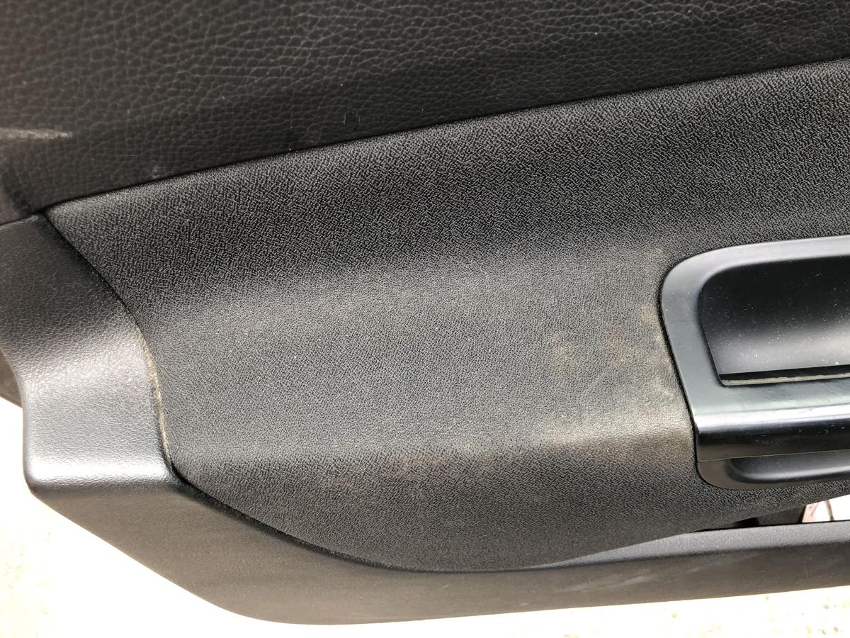 VW Passat 3C B6 Variant T&uuml;rverkleidung vorn links Innenverkleidung T&uuml;r Stoff