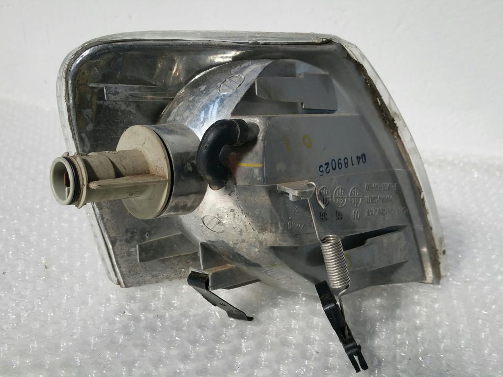 VW Passat 3B Bj.99 Blinker Blinkleuchte vorn links weiss DEPO