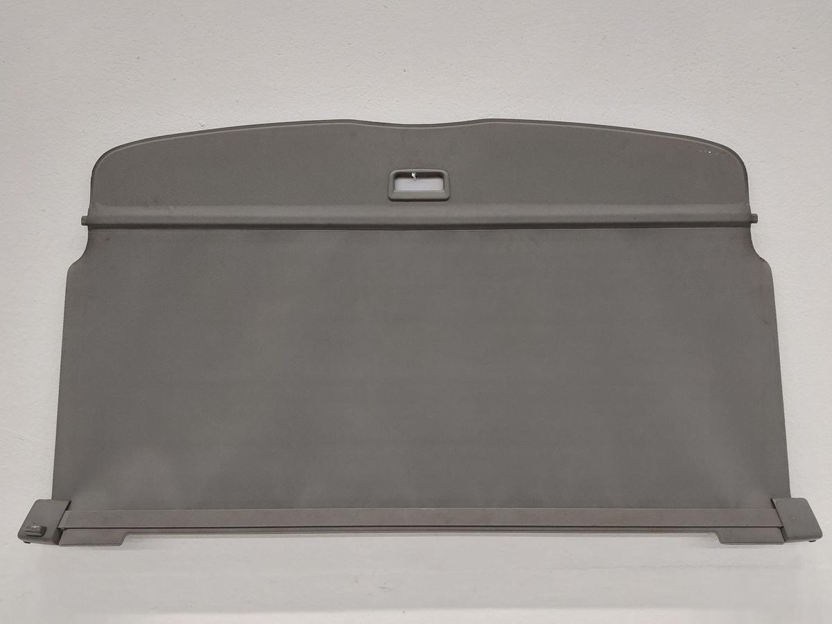 VW Passat 3B B5 Variant Kombi Laderaumrollo Gep&auml;ckraumrollo Rollo hellgrau 8LE