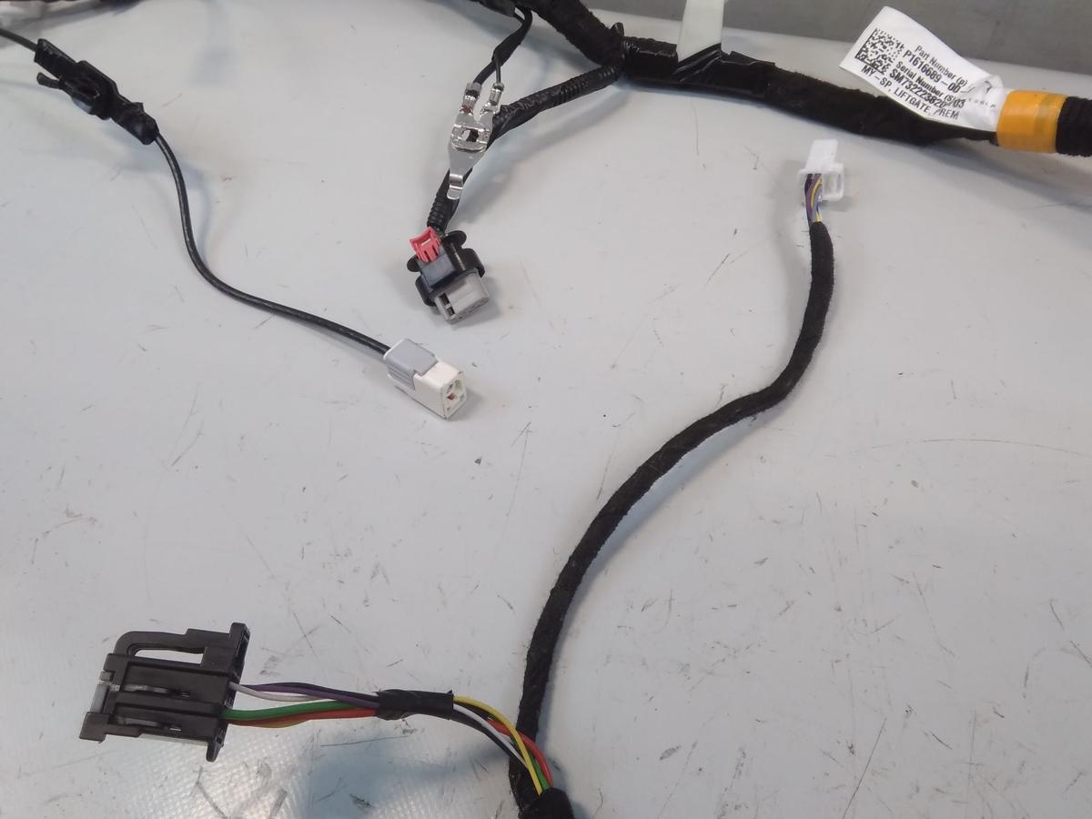 Tesla Model Y original Kabelbaum Heckklappe 161668900D BJ2023