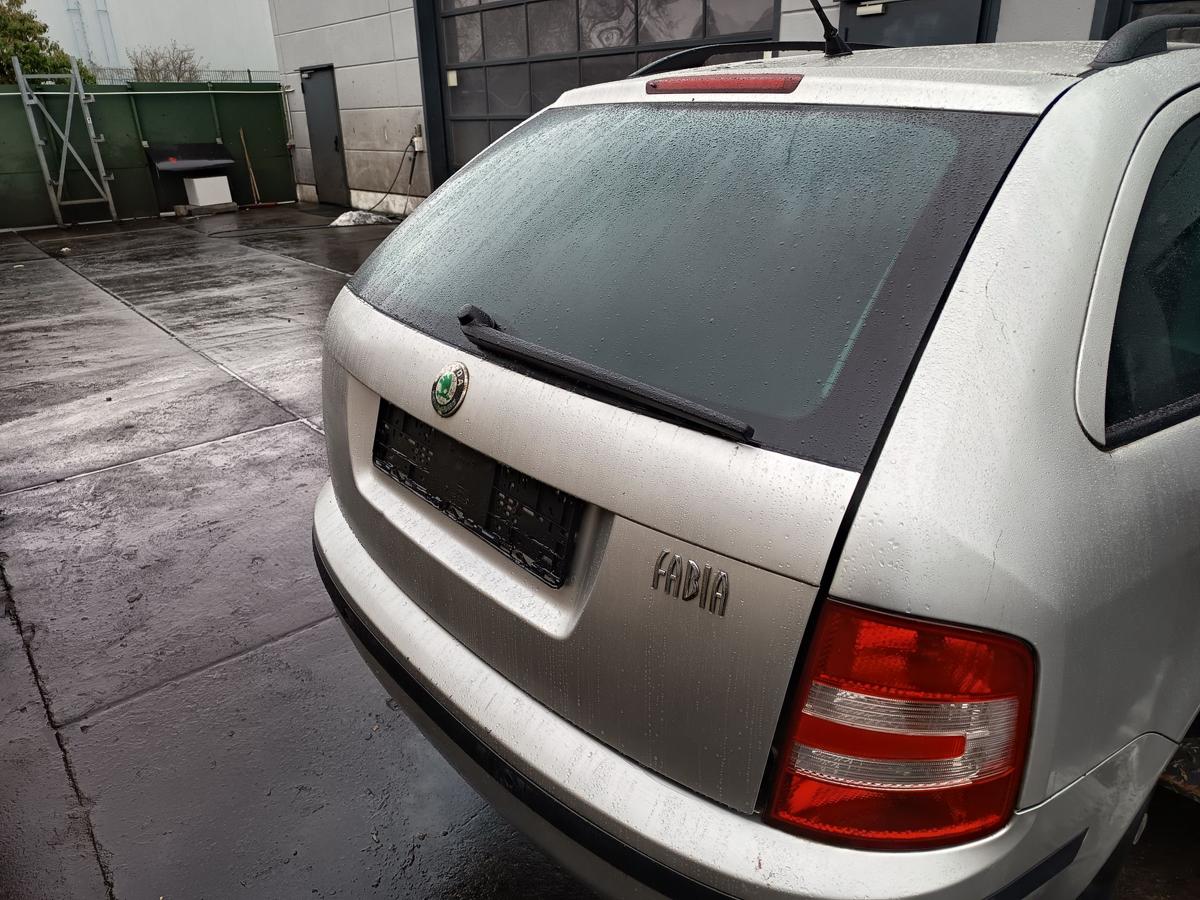 Skoda Fabia I 6Y original Heckklappe mit Scheibe Kombi F7T Diamantsilber Bj 2005