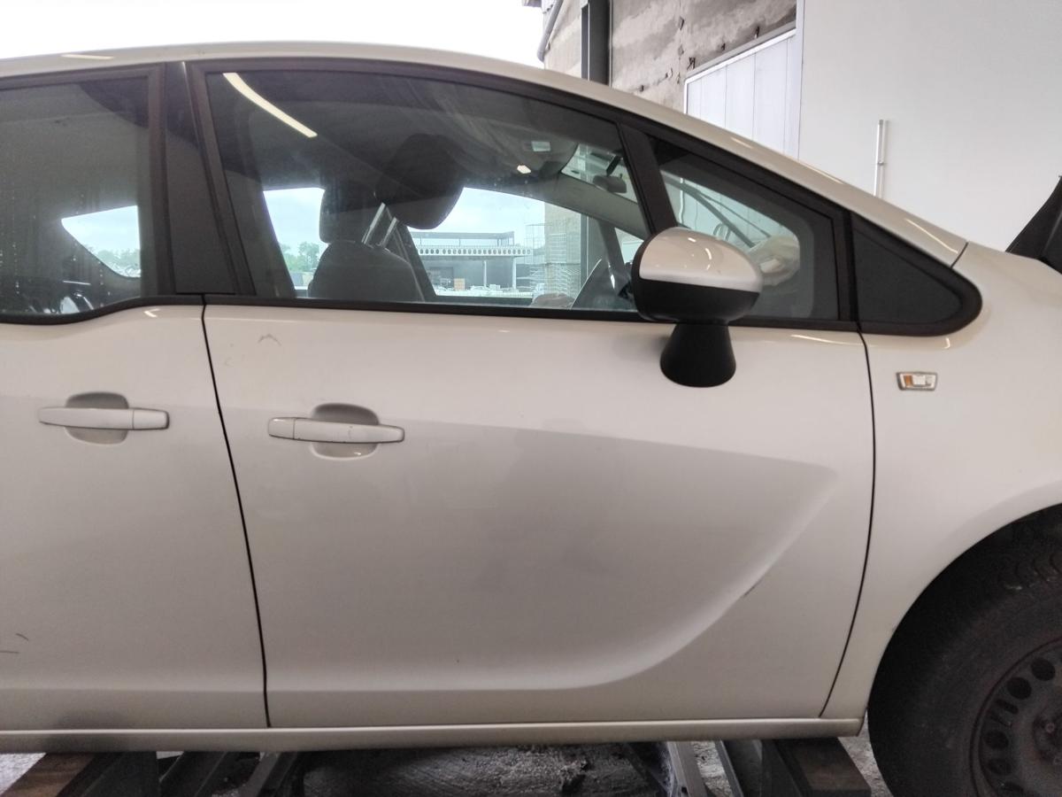 Opel Meriva B Tür vorn rechts Beifahrertür GAN argonsilbermetallic Z176 BJ2013