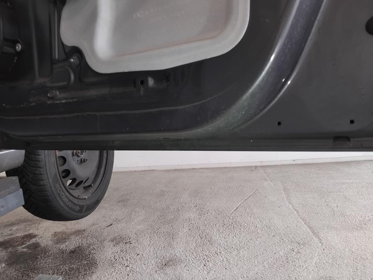 Renault Twingo 3 T&uuml;r vorn rechts Beifahrert&uuml;r TEKPE Gris Lunaire Metallic BJ2018