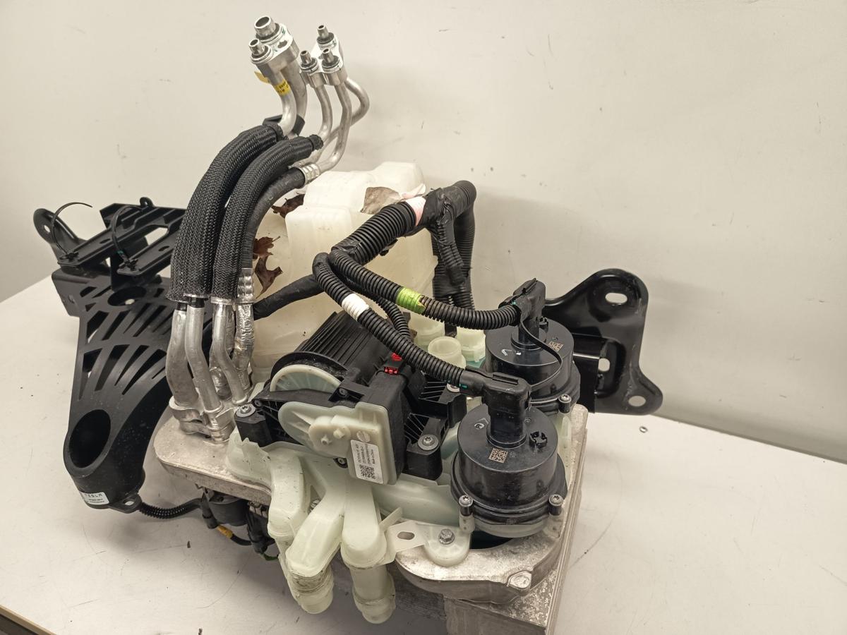 Tesla Model 3 orig W&auml;rmetauscher Klima mit vorn 152300300B Baujahr 2022