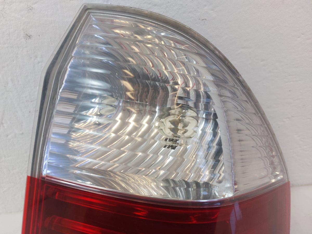 BMW X3 E83 LCI Rückleuchte außen rechts Ecke Facelift LED
