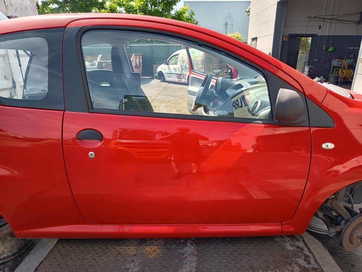 Peugeot 107 original Tür rechts Beifahrer KJH Scarletrot Bj 2008