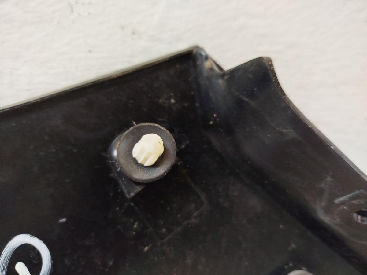 Nissan Micra K14 Verkleidung Blende C-S&auml;ule au&szlig;en rechts Glanzschwarz