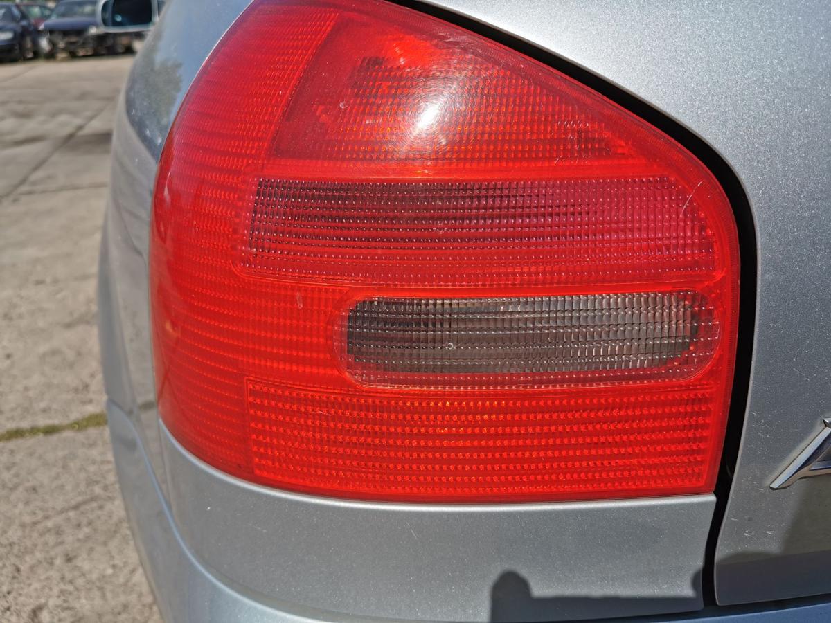 Audi A3 8L Rückleuchte Schlussleuchte hinten links OE 3 Türer bis Bj 2000