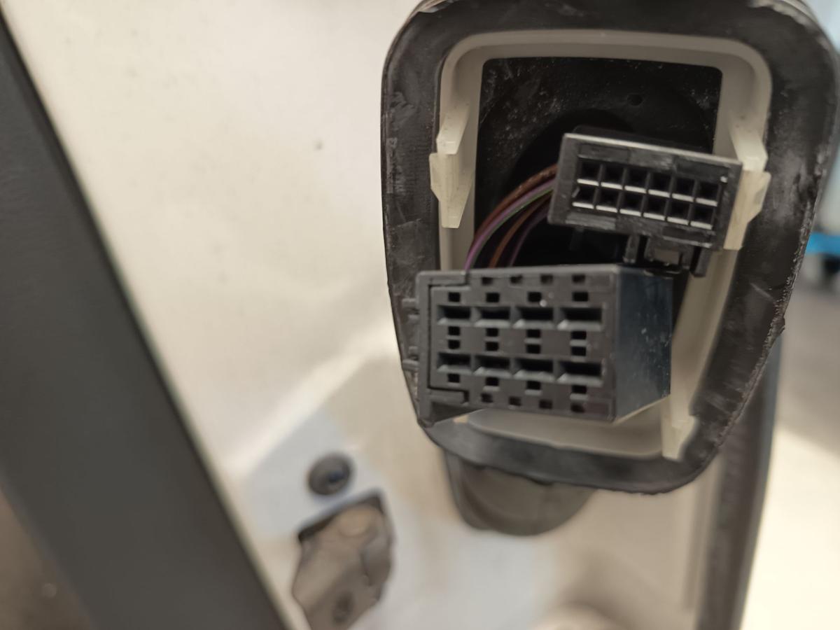 Skoda Octavia II 1Z Combi original T&uuml;r hinten links Fond F9E Candyweiss Bj 2012