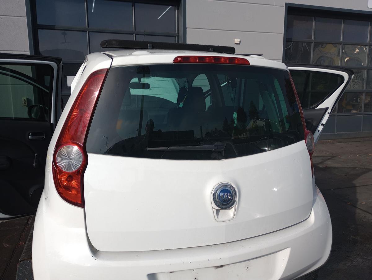 Opel Agila B orig Heckklappe mit Scheibe Deckel hinten 26U Galaxyweiss Bj 2011