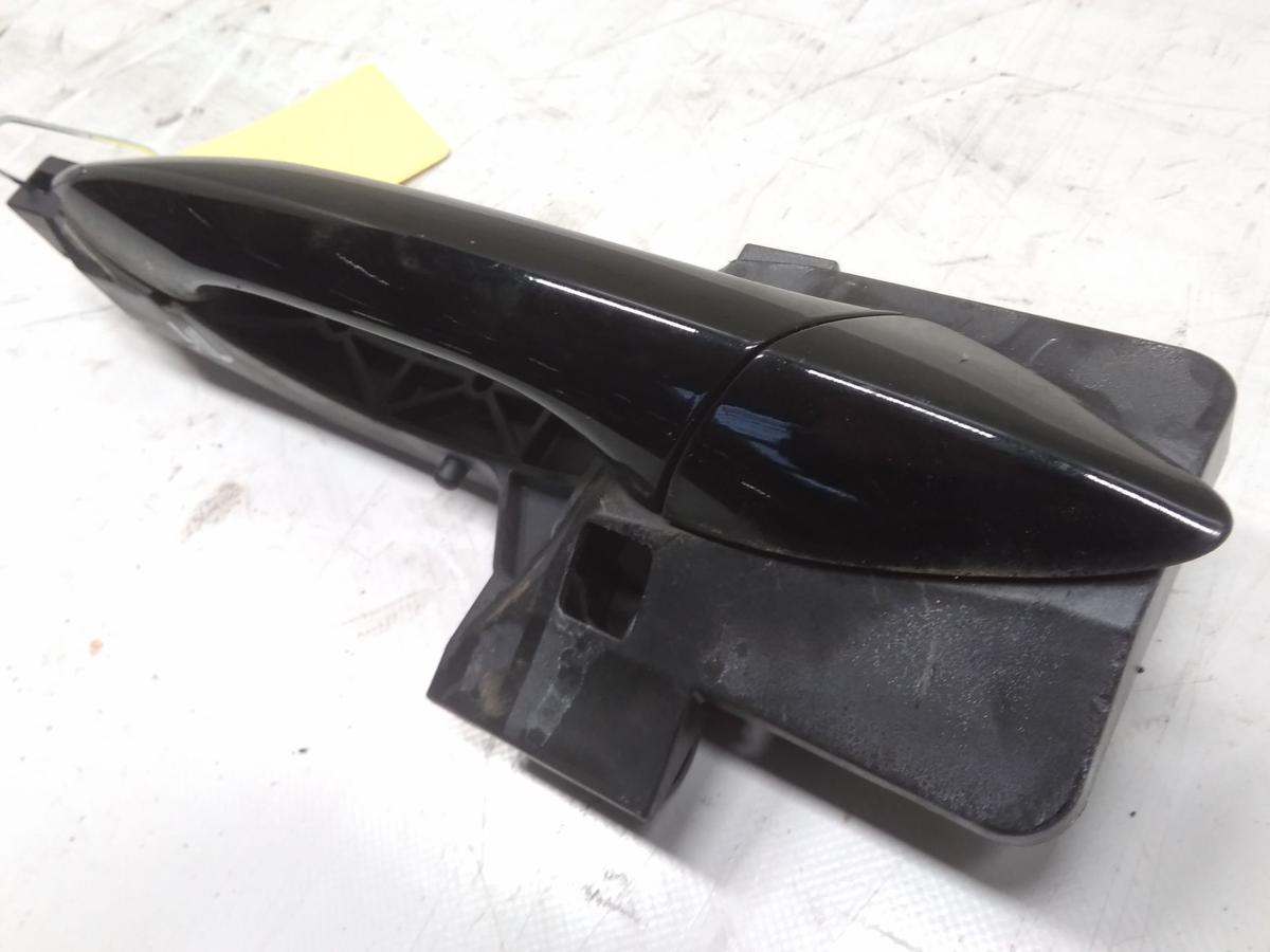 Hyundai i30 Kombi GD orig Aussent&uuml;rgriff hinten links inkl.Tr&auml;ger BJ2015 Phantom Black