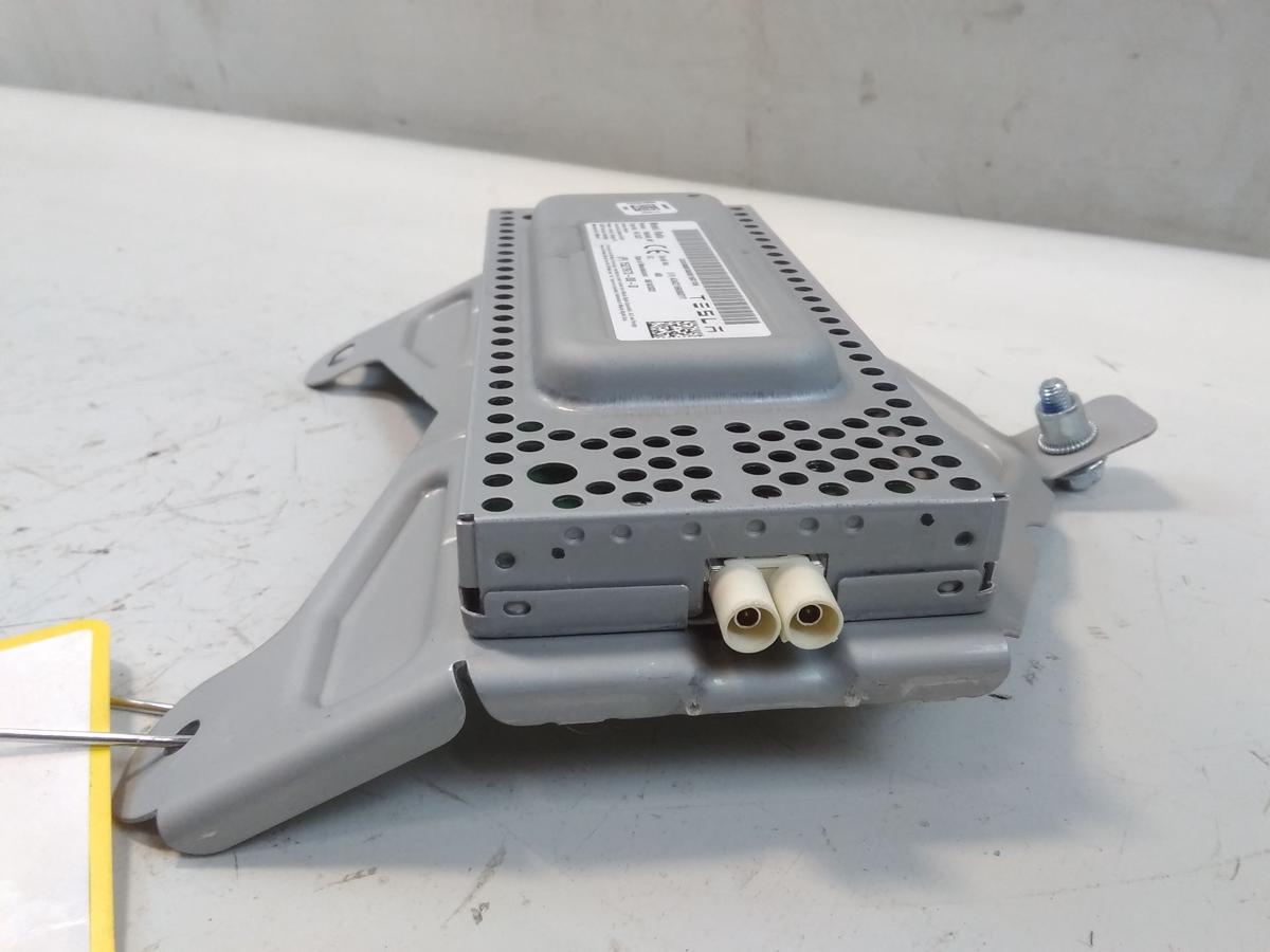 Tesla Model Y original Steuerger&auml;t Radiotuner FM DAB 152797300D BJ2023