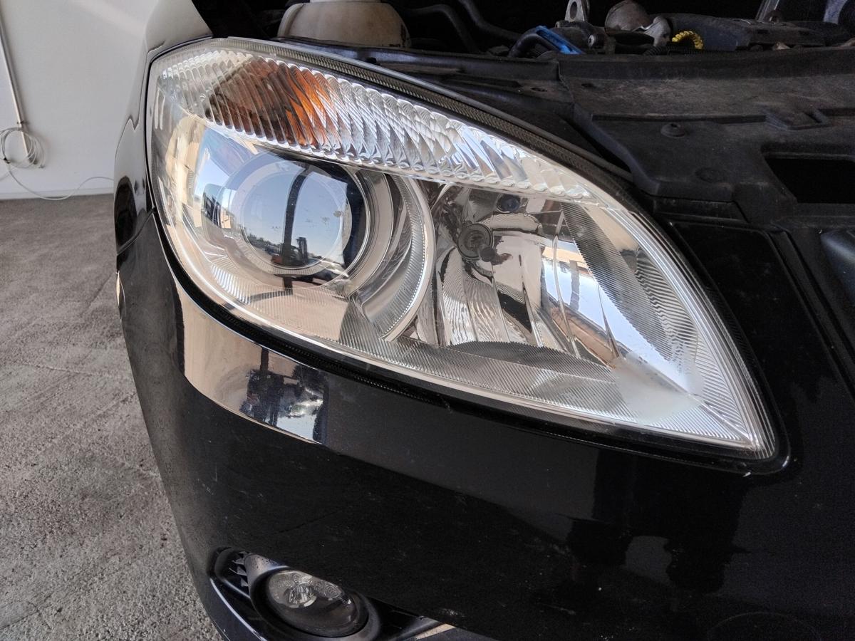 Skoda Fabia 2 5J Facelift original Scheinwerfer rechts Halogen Ellipsoid BJ2014