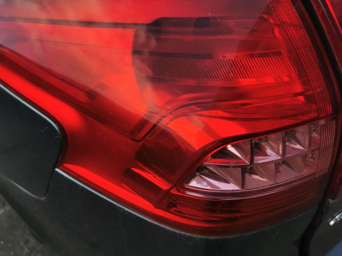 Citroen C5 R Kombi Rückleuchte Schlussleuchte Rücklicht hinten aussen links