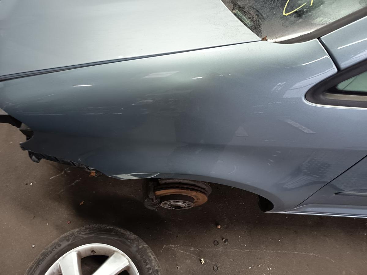 VW Touran 1T3 GP original Kotfl&uuml;gel links Seitenteil R7N Mountaingrey Bj 2010